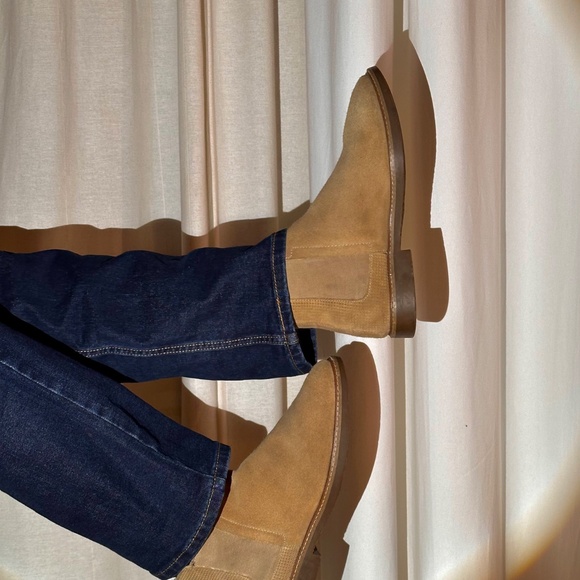 Chelsea Boots - Picture 3 of 7